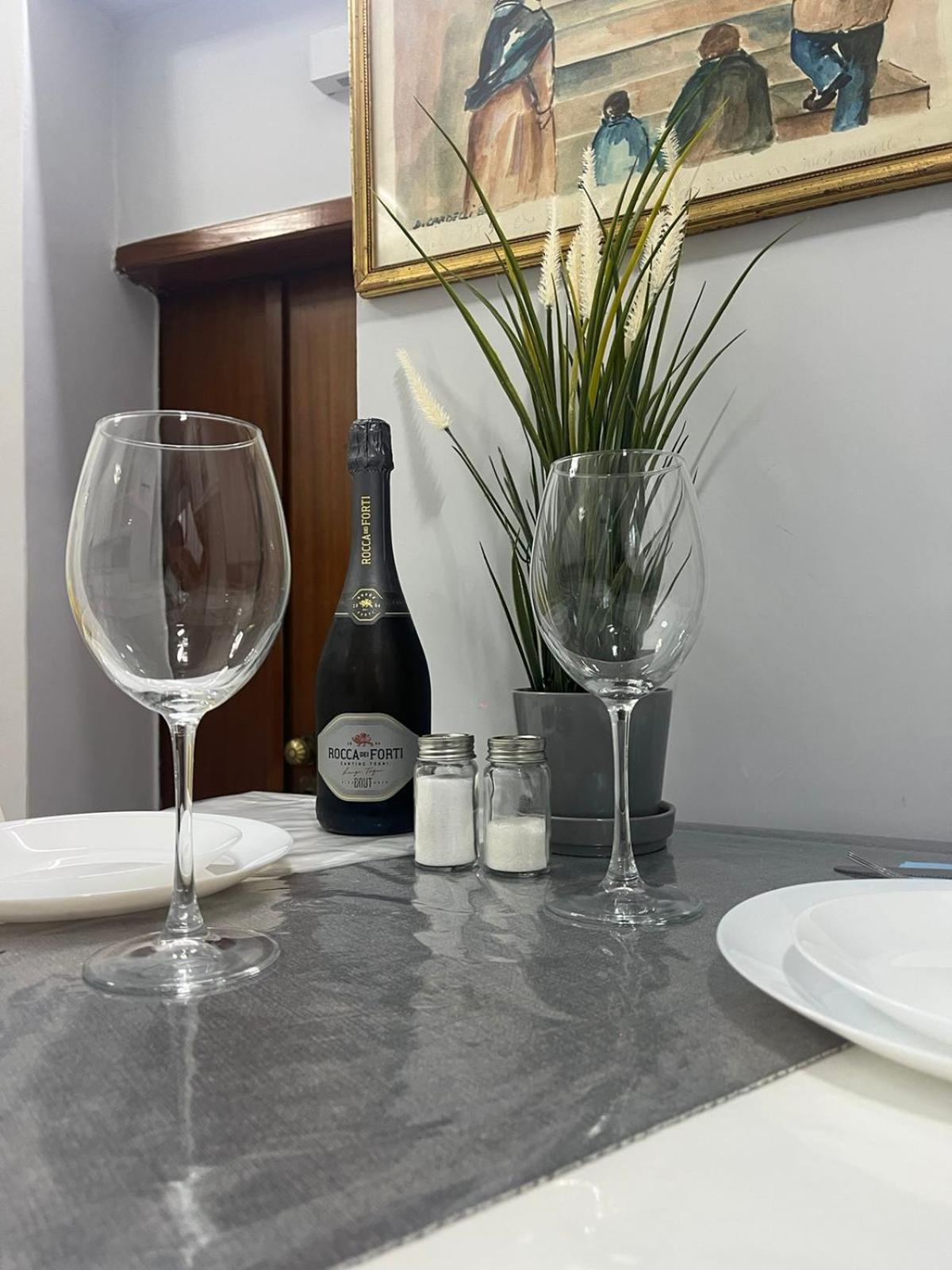 Zimari Apartment Naples Luaran gambar