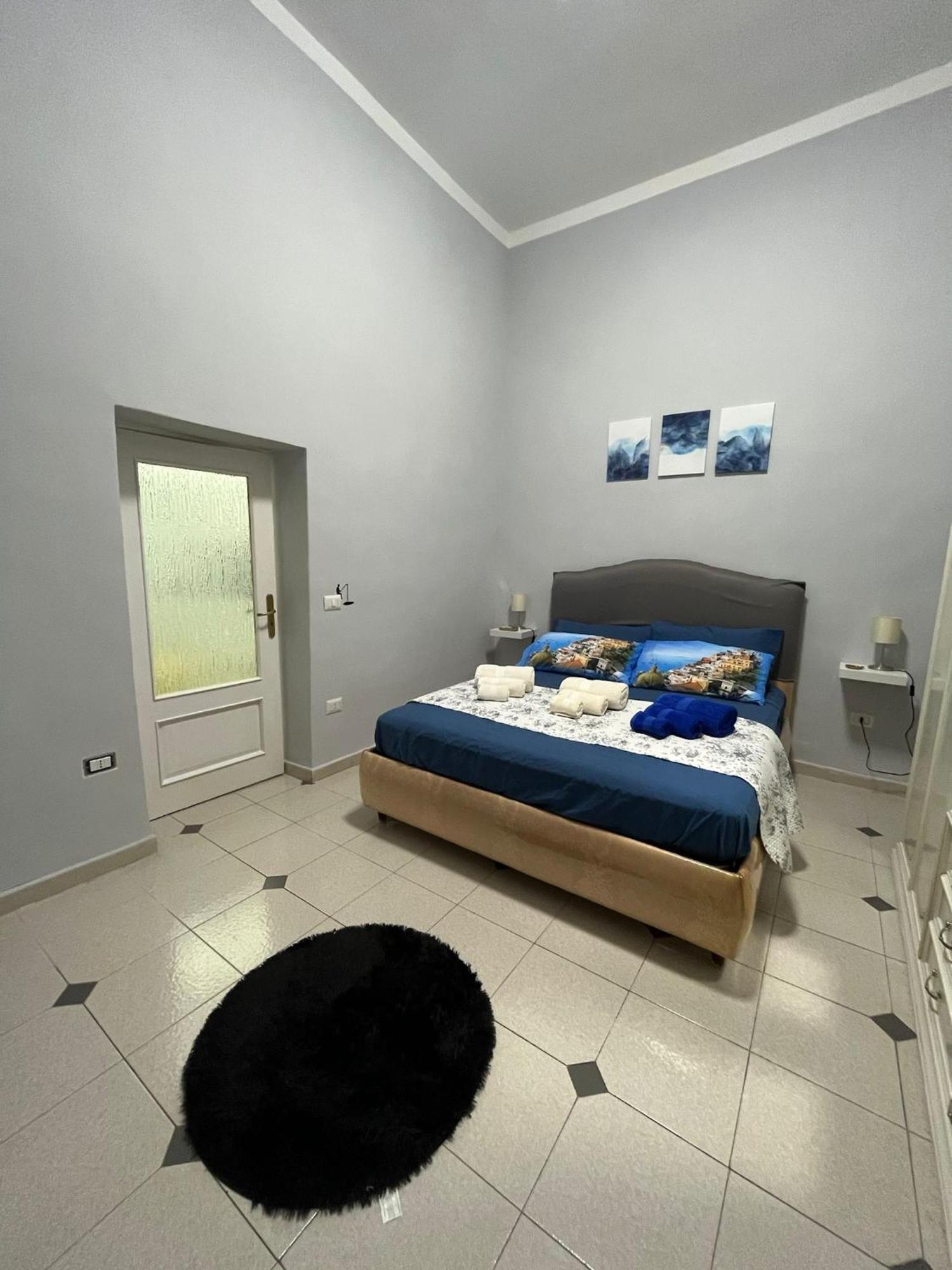 Zimari Apartment Naples Luaran gambar